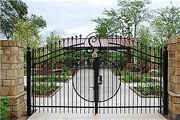 5th image of 1110 Hidden Oaks Dr