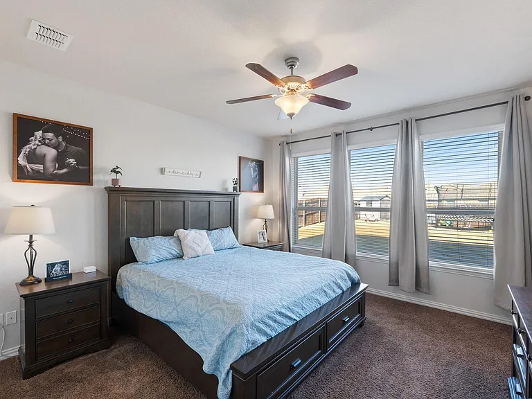 211 Chamberlain Dr — Photo 12