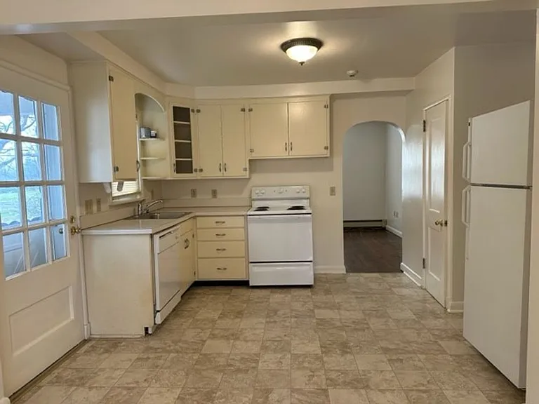 704 Hogestown Rd — Photo 8