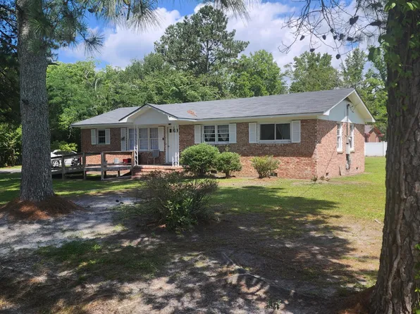104 Blanton Street, Magnolia, NC 28453