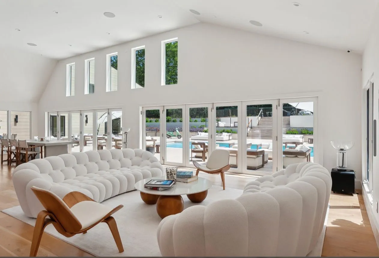 Sagaponack Summer Rental with Pool & Tennis — Photo 2