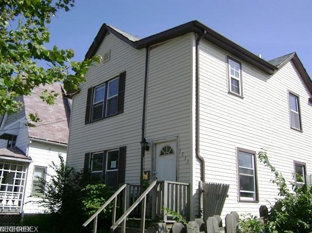 1st image of 1533 W 102nd St