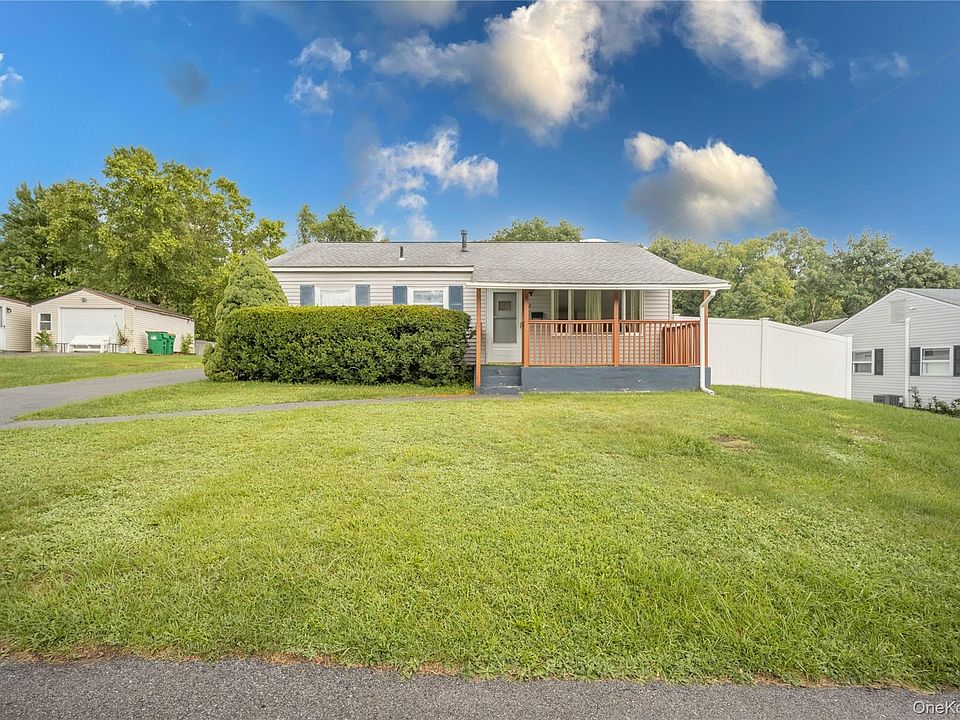 1st image of 32 Peter Cooper Drive