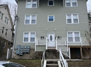 14 N Spring St, Ansonia, CT 06401