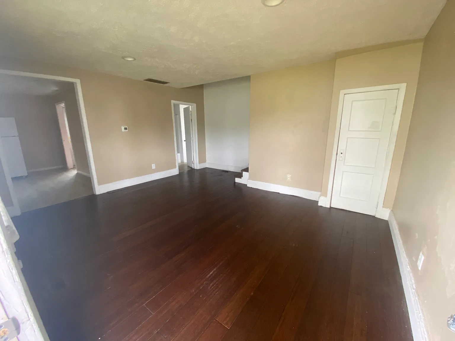 3 bed, 1744 sqft, $950 — Photo 4
