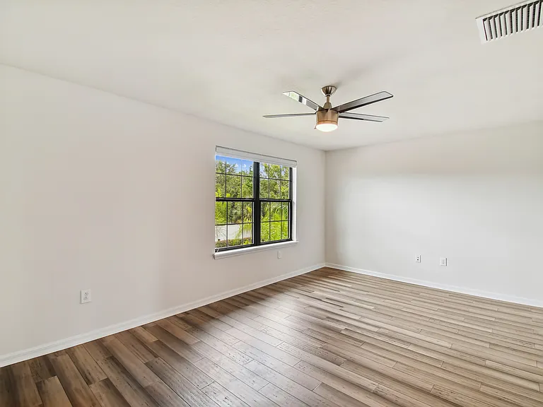 11027 Tahiti Isle Ln — Photo 23