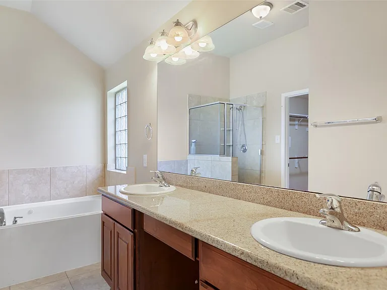 2310 Shadow Canyon Ct — Photo 23
