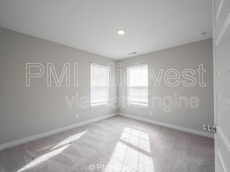 7278 Zanesville Rd — Photo 37