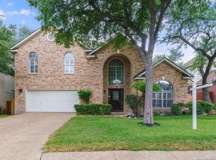 8 Spring Lake Dr, San Antonio, TX 78248