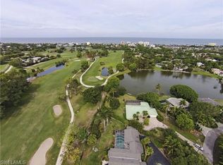 650 Banyan Cir, Naples, FL 34102