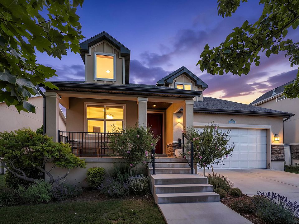 1st image of 203 E Saint Germain Way