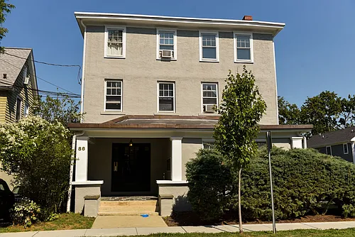86 Spruce St Photo 1