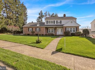 602 N Brobst St, Shillington, PA 19607