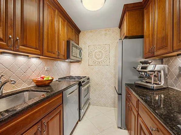 444 E 86th St APT 4D, Manhattan, NY 10028