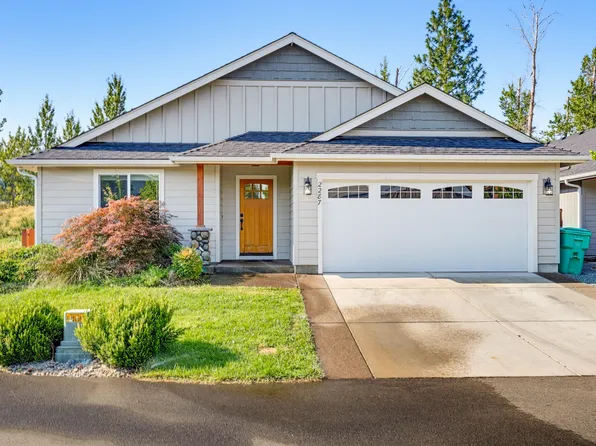 2287 SW Evie Ln, Grants Pass, OR 97527