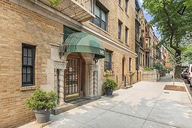 140 East 95th Street