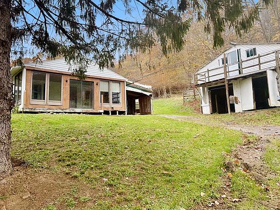 2nd image of 3200 Black Run Rd