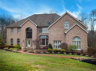 417 Lenox Ct, Gibsonia, PA