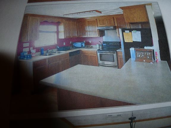 3rd image of 778 Twin Lakes Dr