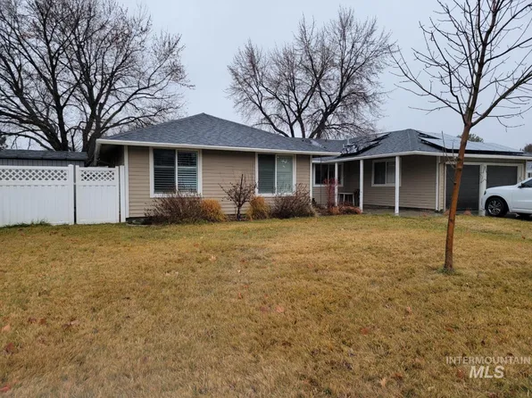 2193 N Courtney Dr, Boise, ID 83704
