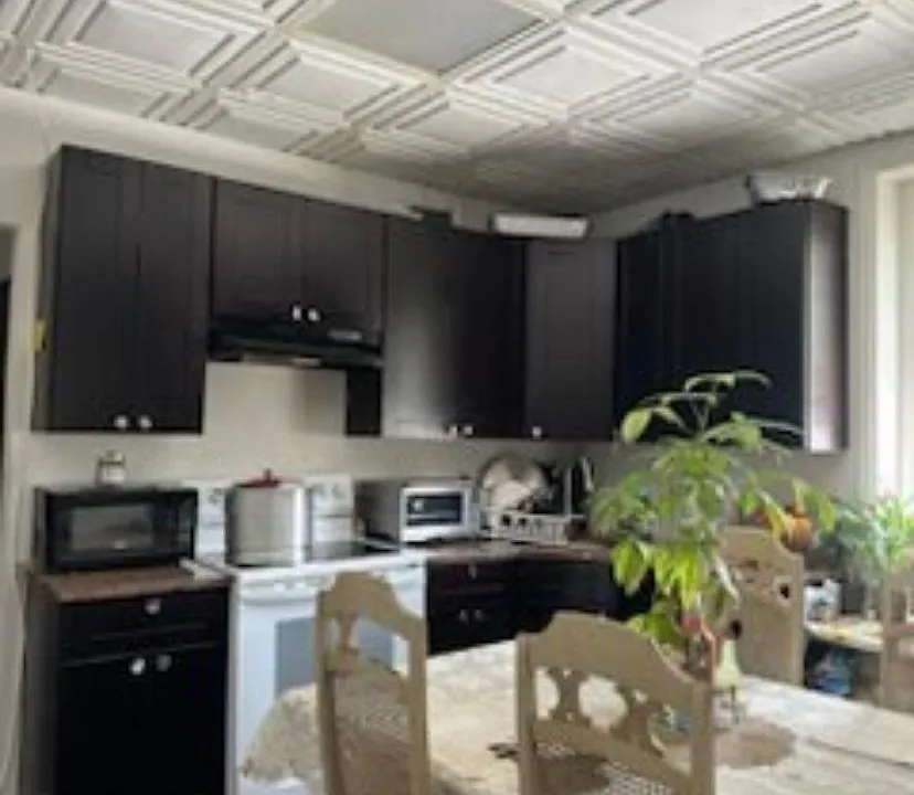 145 Main St #3