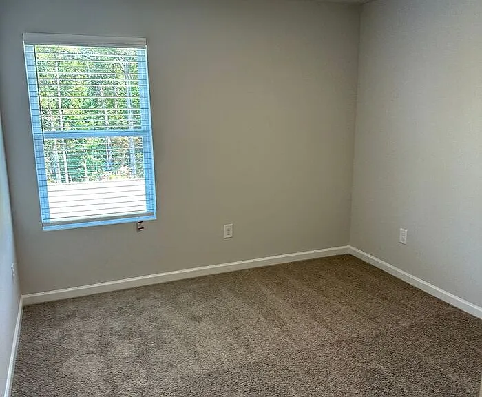 2260 W Middlebrooke Xing — Photo 15