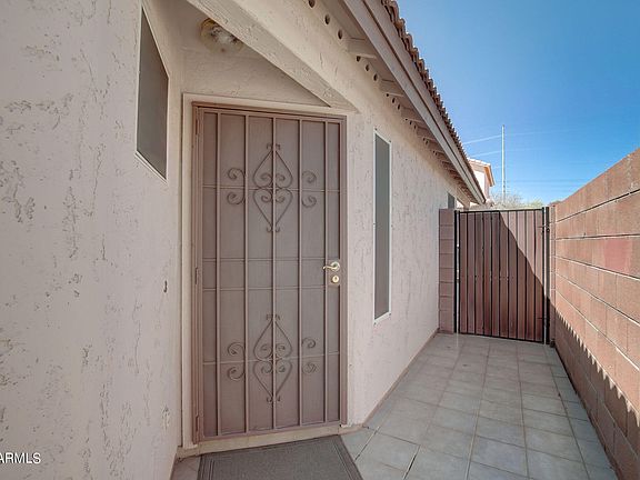 4th image of 2221 E UNION HILLS Drive #108