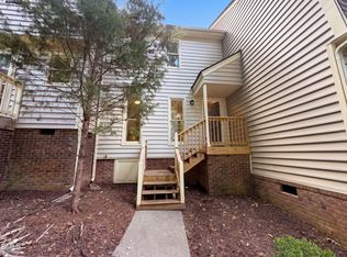 6420 English Oaks Dr, Raleigh, NC 27615