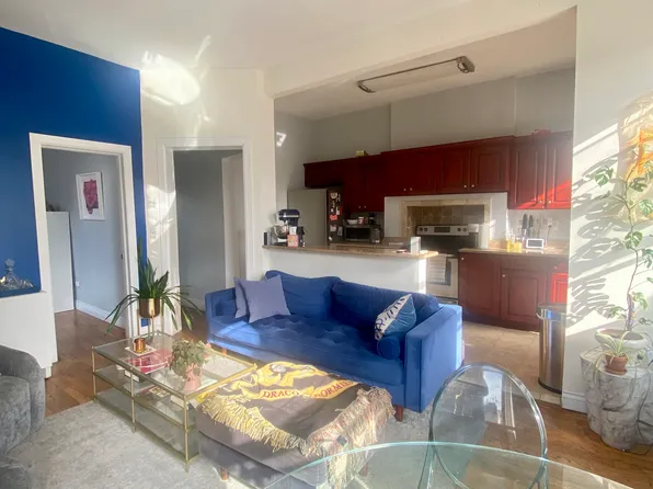 346 Union Avenue image 2 of 15