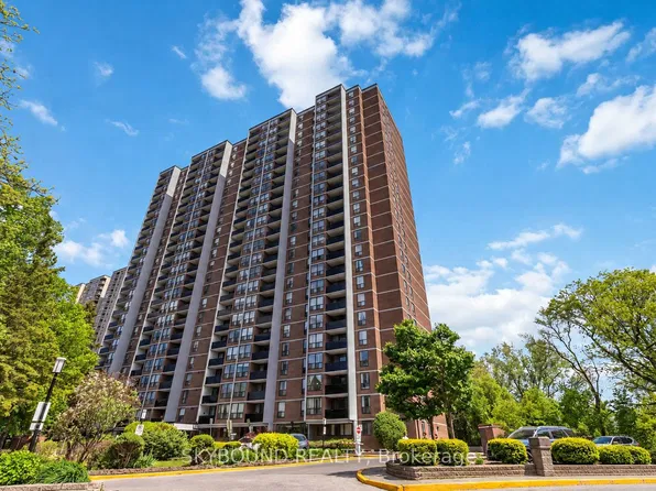85 Emmett Ave #1606, Toronto, ON M6M 5A2