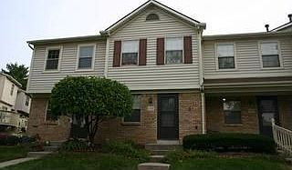 1st image of 478 W Foxtrail Cres