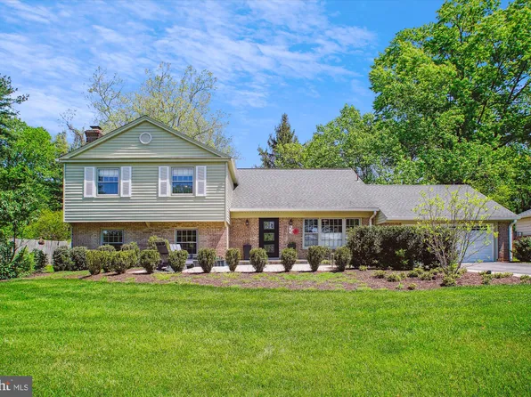 4204 Flower Valley Dr, Rockville, MD 20853