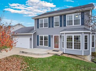 4 Royalltrail Ct, O'Fallon, MO 63368