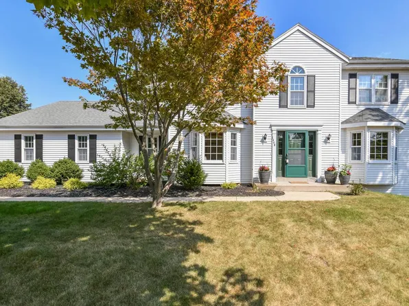1440 Stonefield COURT, Waukesha, WI 53186