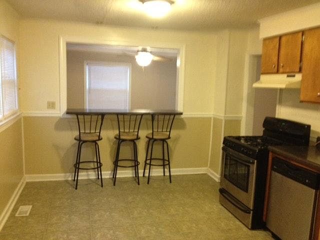 2nd image of 55 Bolling Rd