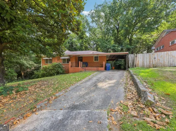 2740 Dearwood Dr SW, Atlanta, GA 30315