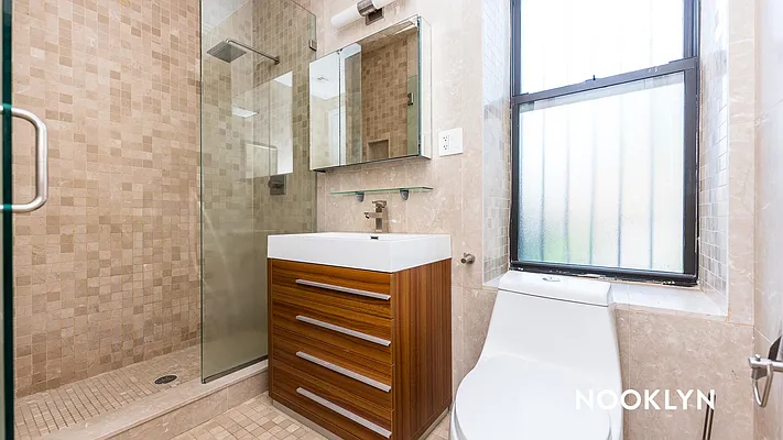 Rented by Nooklyn NYC LLC | media 21