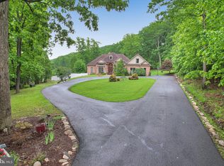 25 Mariner Ct, Ridgeley, WV 26753
