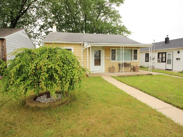 3451 S 20th St, Milwaukee, WI 53215