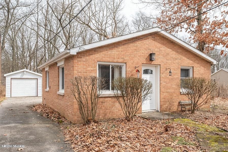 1st image of 70293 Lakeview Dr