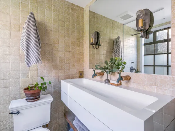 457 West 22nd Street image 32 of 45