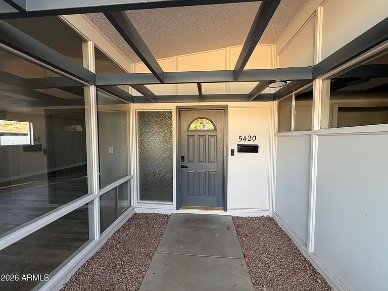 5420 N Granite Reef Rd — Photo 3