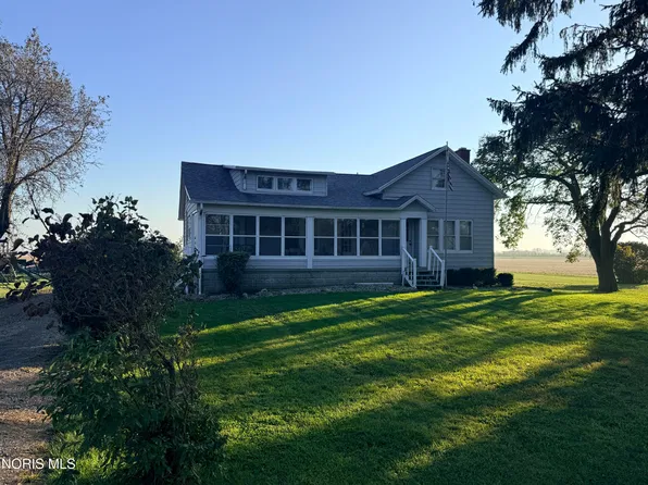 7520 Cedar Point Rd, Oregon, OH 43616