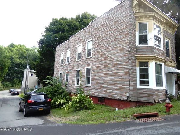 10 Mann Avenue, Troy, NY 12180