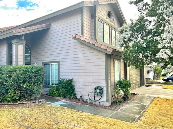 406 Buckingham Dr, San Jacinto, CA 92583