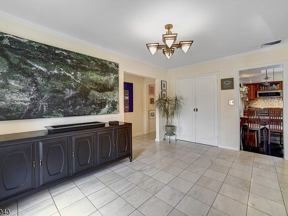 2nd image of 72 Whiteoak Dr