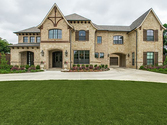 2nd image of 4415 Walnut Hill Ln