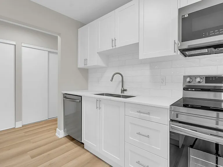 163 Macgregor Cres — Photo 5