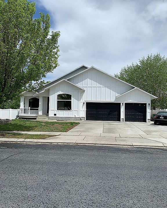 1st image of 8847 S Boulder Wash Ln
