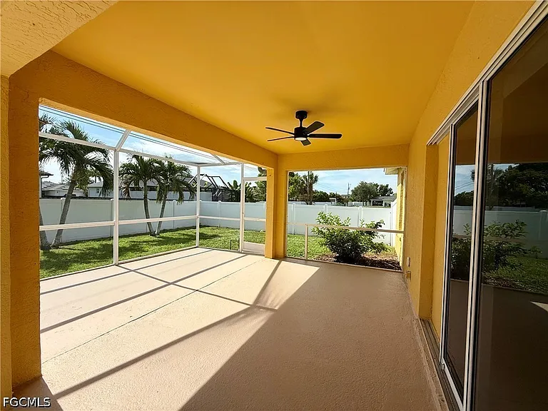 2209 NE 9th Ave — Photo 33